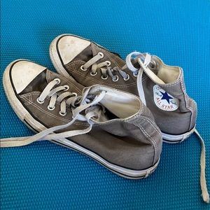 grey converse high tops